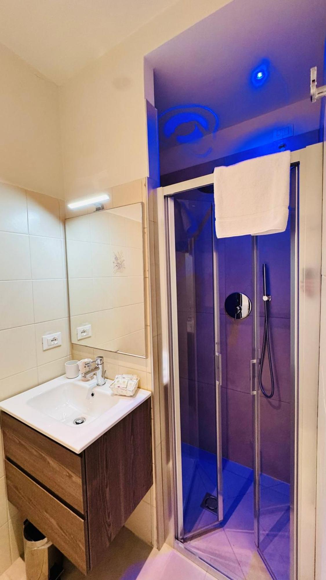 Hotel Cristina 2*